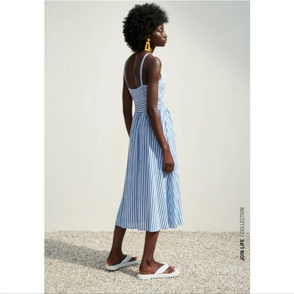 blue white zara dress BRAND NEW ZARA 100% COTTON BLUE & WHITE PRINT SHOE STRING STRAP MAXI D –  Whispers Dress Agency main image 0